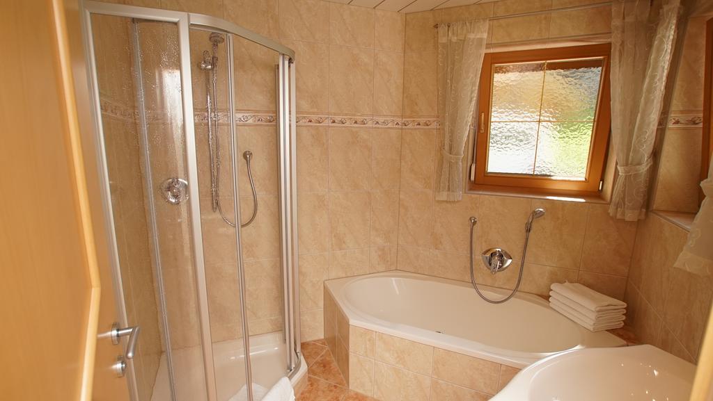 Haus Andrea Schiestl Villa Zell am Ziller Ruang foto